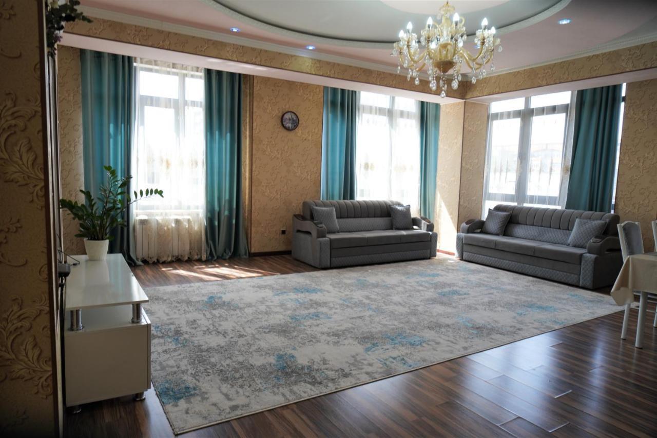 Nice And Comfortable Apartment In The Downtown Of Bishkek Exteriör bild